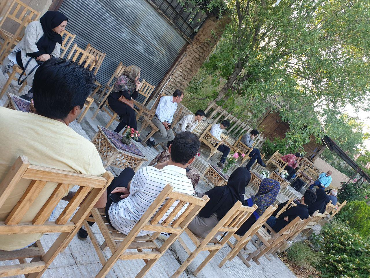 انجمن شعر و ادب قطب اقامتگاه بومگردی تهمینه