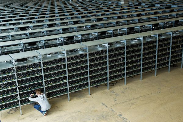 As network hardship has increased, mining operations have become increasingly difficult for those with weaker devices, and their profitability has declined. That's why mining pools have emerged.